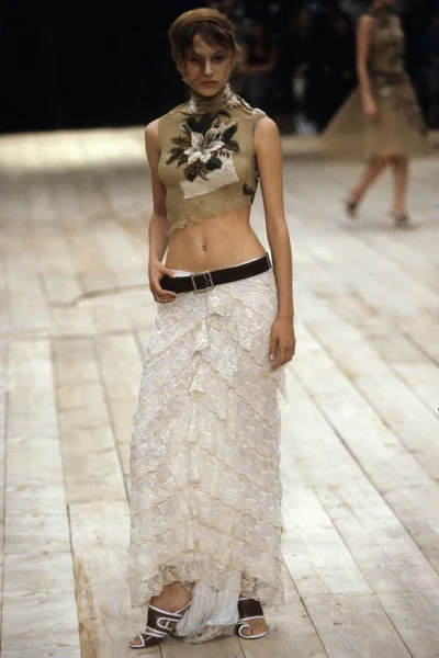 Look 60